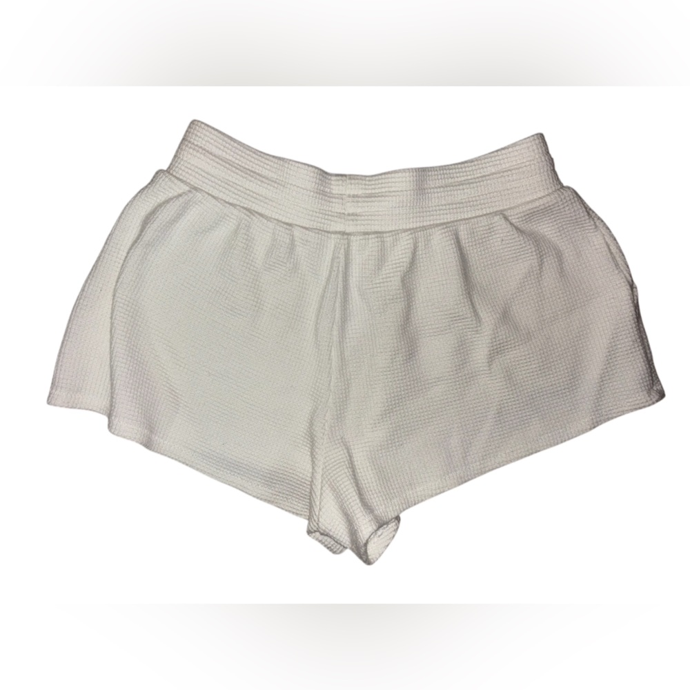 ALO Yoga 2 Piece Set Weekend Escape High Waist Shorts & Mock Neck Size M - Picture 4 of 4